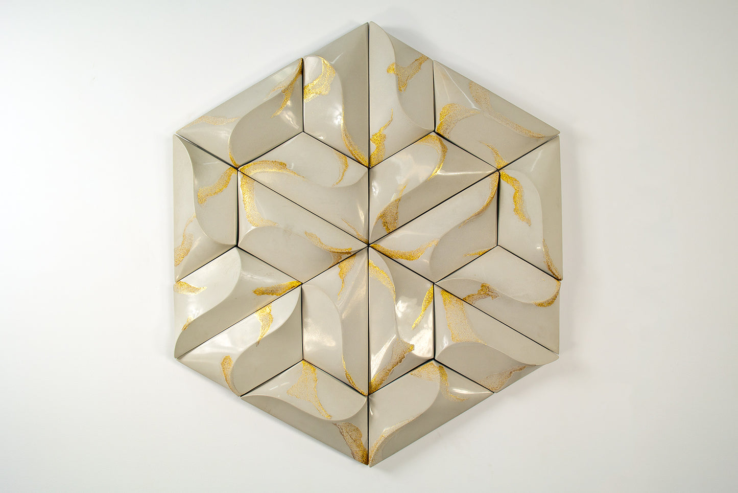 Flow Hex Vein - Sand/Gold