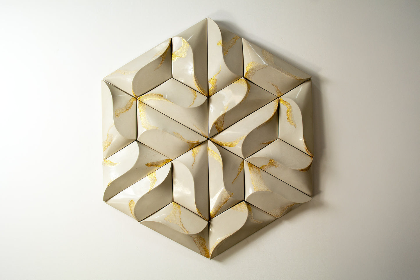 Flow Hex Vein - Sand/Gold